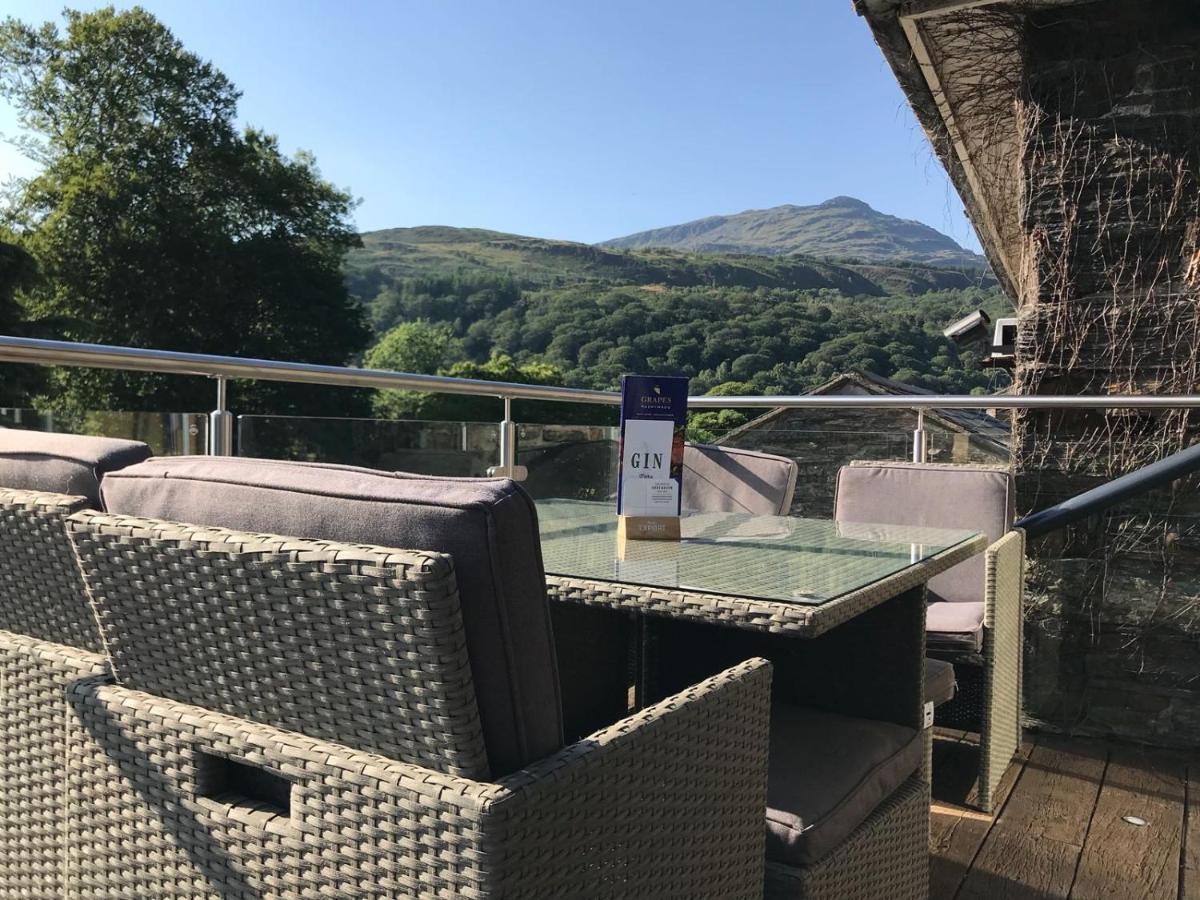 Grapes Hotel, Bar & Restaurant Snowdonia Nr Zip World Blaenau Ffestiniog Dış mekan fotoğraf