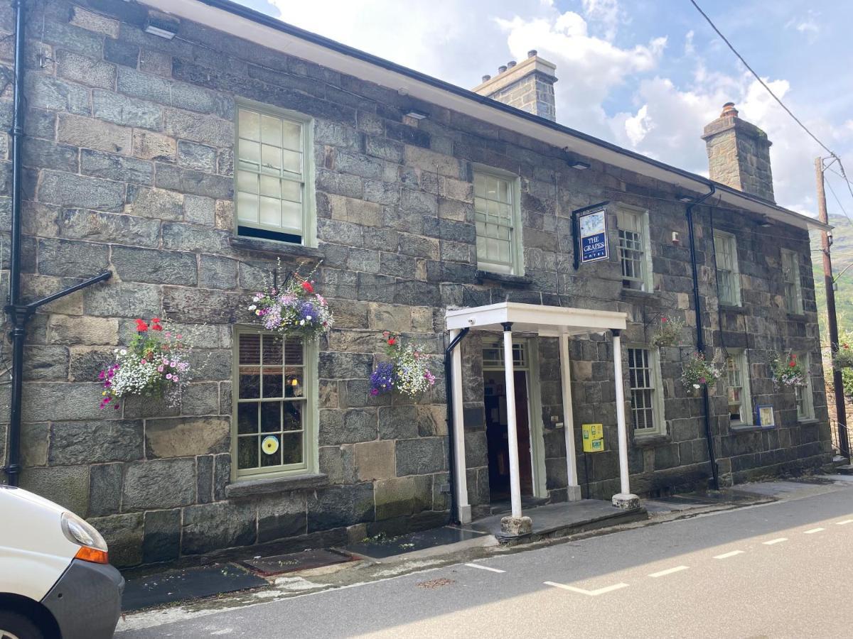 Grapes Hotel, Bar & Restaurant Snowdonia Nr Zip World Blaenau Ffestiniog Dış mekan fotoğraf