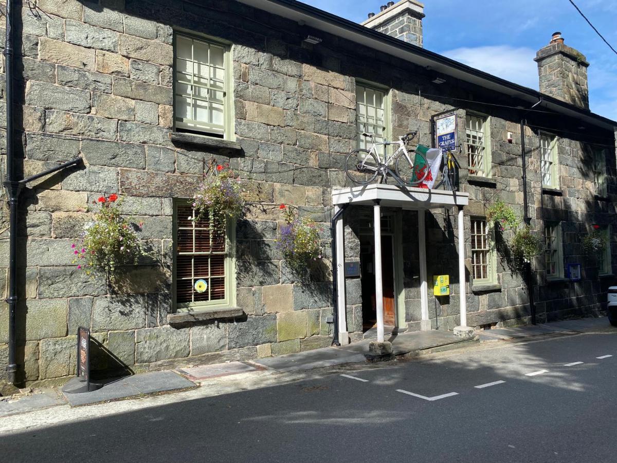 Grapes Hotel, Bar & Restaurant Snowdonia Nr Zip World Blaenau Ffestiniog Dış mekan fotoğraf